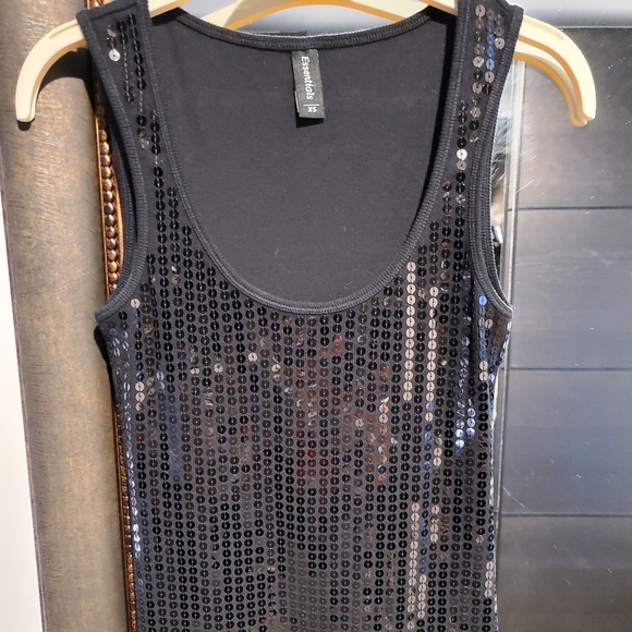 *2 for $8 Deals* Essentials Womens Sequin Tank Top - Picture 2 of 5